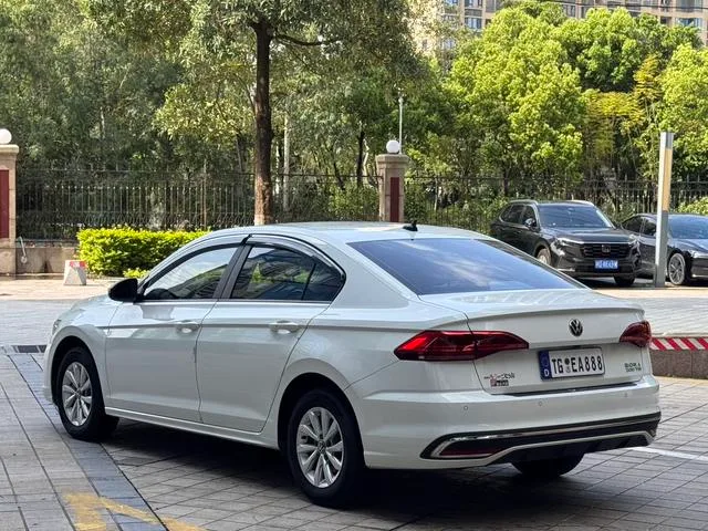 Volkswagen Bora 2024 200TSI DSG Versión Changxing exterior foto 4 Volkswagen Bora 2024 200TSI DSG Versión Changxing exterior foto 4