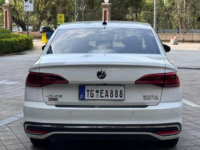 Volkswagen Bora 2024 200TSI DSG Versión Changxing exterior foto 5 Volkswagen Bora 2024 200TSI DSG Versión Changxing exterior foto 5