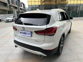 BMW X1 2022 sDrive25Li Leading Type interior photo 16 BMW X1 2022 sDrive25Li Leading Type interior photo 16