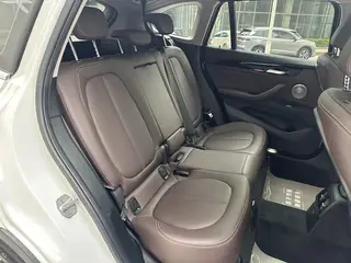 BMW X1 2022 sDrive25Li Leading Type interior photo 18 BMW X1 2022 sDrive25Li Leading Type interior photo 18