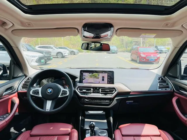 BMW X3 2022 xDrive30i Leading Type M Obsidian Night Suit interior photo 12 BMW X3 2022 xDrive30i Leading Type M Obsidian Night Suit interior photo 12