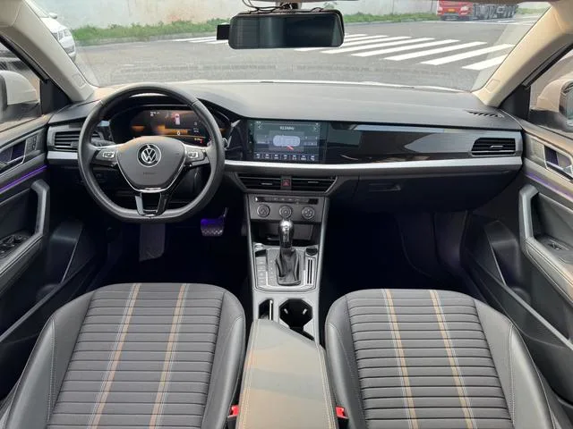 Volkswagen Lavida 2021 280TSI DSG Comfort Edition interior photo 9 Volkswagen Lavida 2021 280TSI DSG Comfort Edition interior photo 9
