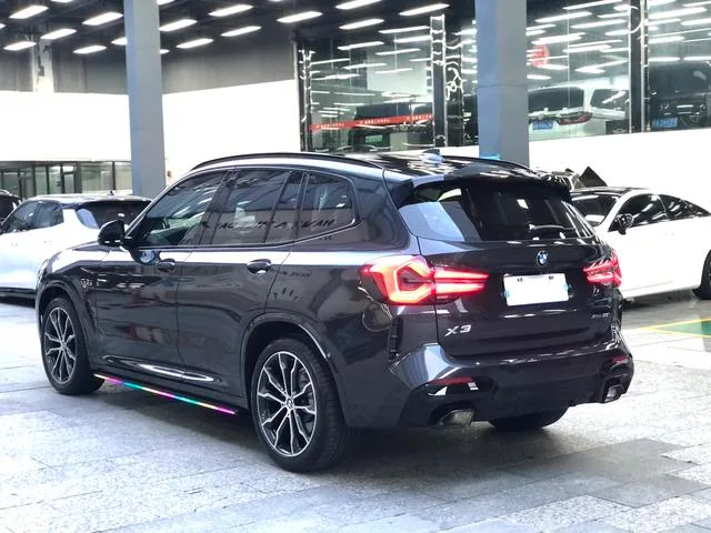 BMW X3 2022 xDrive30i Leader M Ensemble de nuit Yao extérieur photo 4 BMW X3 2022 xDrive30i Leader M Ensemble de nuit Yao extérieur photo 4
