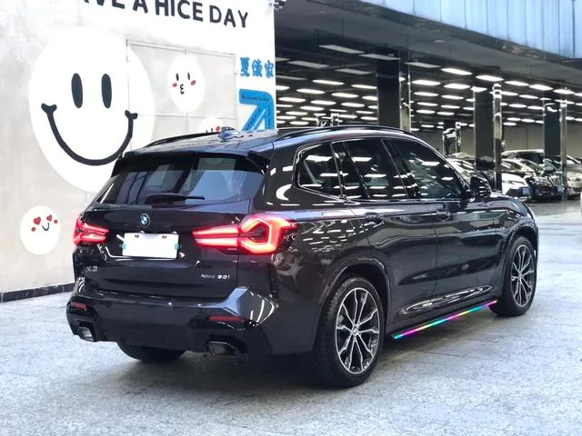 BMW X3 2022 xDrive30i Leader M Ensemble de nuit Yao extérieur photo 6 BMW X3 2022 xDrive30i Leader M Ensemble de nuit Yao extérieur photo 6