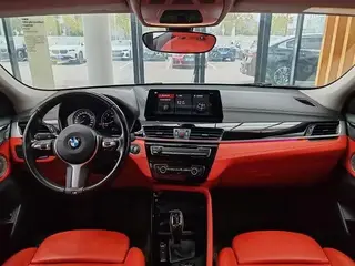 BMW X2 2021 sDrive25i M Спортивный костюм интерьер фото 8 BMW X2 2021 sDrive25i M Спортивный костюм интерьер фото 8