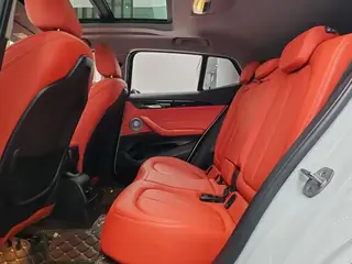 BMW X2 2021 sDrive25i M Спортивный костюм интерьер фото 10 BMW X2 2021 sDrive25i M Спортивный костюм интерьер фото 10