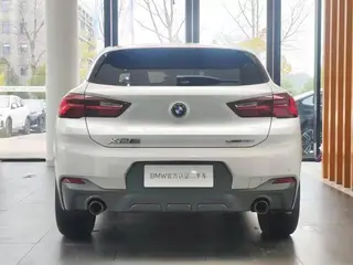 BMW X2 2021 sDrive25i M Спортивный костюм интерьер фото 12 BMW X2 2021 sDrive25i M Спортивный костюм интерьер фото 12