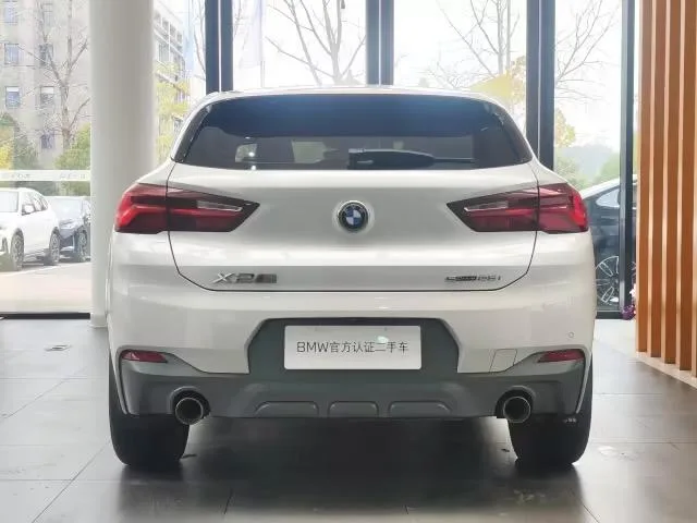 BMW X2 2021 sDrive25i M Спортивный костюм интерьер фото 12 BMW X2 2021 sDrive25i M Спортивный костюм интерьер фото 12
