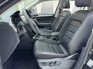 Volkswagen Tayron 2021 330TSI Deux roues motrices 3 Anniversaire édition limitée intérieur photo 13 Volkswagen Tayron 2021 330TSI Deux roues motrices 3 Anniversaire édition limitée intérieur photo 13
