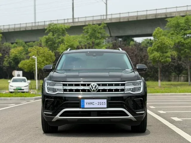 Volkswagen Teramont 2023 330TSI Two-wheel Drive Respect Deluxe Edition exterior photo 2