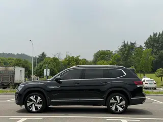 Volkswagen Teramont 2023 330TSI Two-wheel Drive Respect Deluxe Edition exterior photo 4