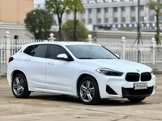 BMW X2 2022 sDrive25i M Conjunto deportivo exterior foto 3 BMW X2 2022 sDrive25i M Conjunto deportivo exterior foto 3