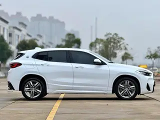 BMW X2 2022 sDrive25i M Conjunto deportivo exterior foto 4 BMW X2 2022 sDrive25i M Conjunto deportivo exterior foto 4