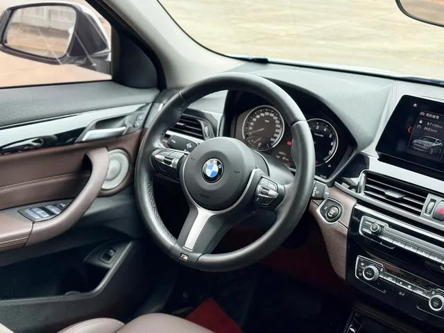 BMW X2 2022 sDrive25i M Conjunto deportivo interior foto 12 BMW X2 2022 sDrive25i M Conjunto deportivo interior foto 12