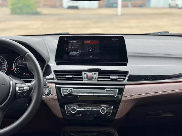 BMW X2 2022 sDrive25i M Conjunto deportivo interior foto 13 BMW X2 2022 sDrive25i M Conjunto deportivo interior foto 13