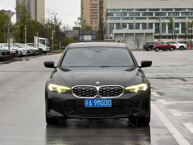 BMW 3 Series 2023 325Li M Sports suit exterior photo 3 BMW 3 Series 2023 325Li M Sports suit exterior photo 3