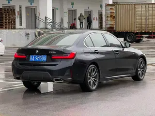 BMW 3 Series 2023 325Li M Sports suit interior photo 7 BMW 3 Series 2023 325Li M Sports suit interior photo 7