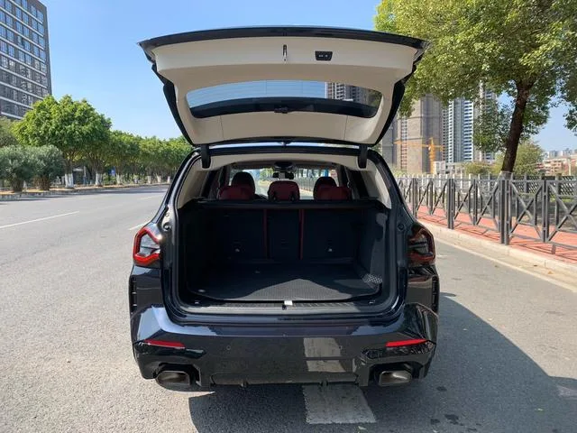BMW X3 2022 Second change xDrive30i Leading Type M Obsidian Night Suit exterior photo 7 BMW X3 2022 Second change xDrive30i Leading Type M Obsidian Night Suit exterior photo 7