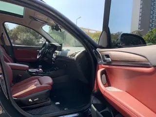 BMW X3 2022 Second change xDrive30i Leading Type M Obsidian Night Suit interior photo 16 BMW X3 2022 Second change xDrive30i Leading Type M Obsidian Night Suit interior photo 16