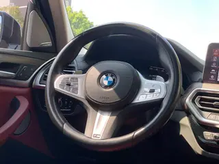 BMW X3 2022 Second change xDrive30i Leading Type M Obsidian Night Suit interior photo 20 BMW X3 2022 Second change xDrive30i Leading Type M Obsidian Night Suit interior photo 20