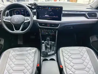 Volkswagen Tayron 2024 300TSI Two-wheel drive luxury Plus Advanced version interior photo 9