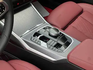 BMW 3 Series 2023 325Li M Traje nocturno deportivo Yao interior foto 6