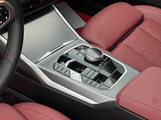 BMW 3 Series 2023 325Li M Traje nocturno deportivo Yao interior foto 6