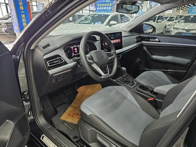 Volkswagen Lavida 2023 Reforma 1.5L Versión automática de cinco millones exterior foto 3 Volkswagen Lavida 2023 Reforma 1.5L Versión automática de cinco millones exterior foto 3