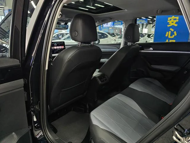 Volkswagen Lavida 2023 Reforma 1.5L Versión automática de cinco millones exterior foto 4 Volkswagen Lavida 2023 Reforma 1.5L Versión automática de cinco millones exterior foto 4