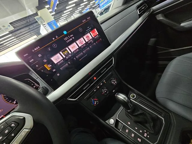 Volkswagen Lavida 2023 Reforma 1.5L Versión automática de cinco millones interior foto 7 Volkswagen Lavida 2023 Reforma 1.5L Versión automática de cinco millones interior foto 7