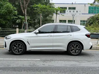 BMW X3 2022 Reforma xDrive25i M Conjunto deportivo exterior foto 3 BMW X3 2022 Reforma xDrive25i M Conjunto deportivo exterior foto 3