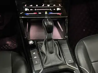 Volkswagen Passat 2022 280TSI Version d'élite intérieur photo 14