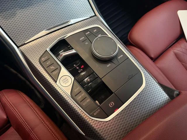 BMW 3 Series 2023 325Li M Traje nocturno deportivo Yao interior foto 12