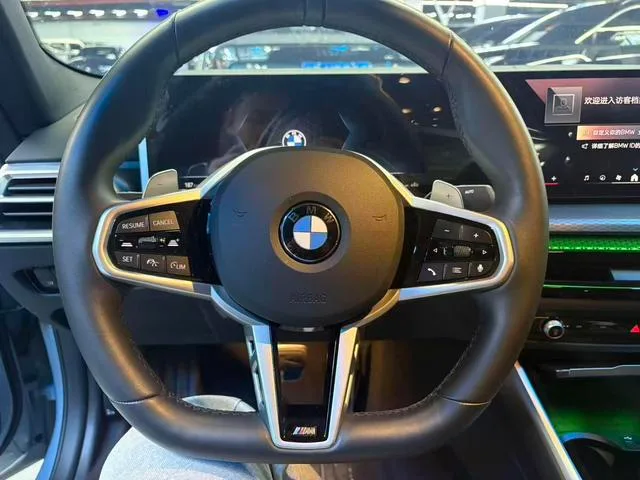 BMW 4 Series 2024 430i M Traje nocturno deportivo Yao interior foto 11 BMW 4 Series 2024 430i M Traje nocturno deportivo Yao interior foto 11