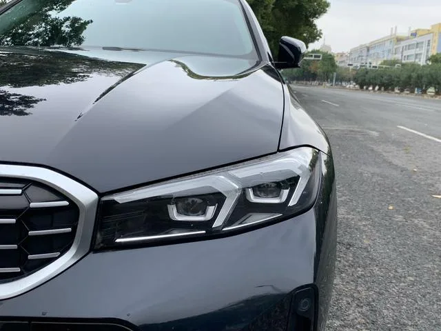 BMW 3 Series 2023 325i M Sports suit exterior photo 8 BMW 3 Series 2023 325i M Sports suit exterior photo 8