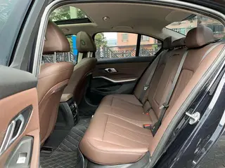 BMW 3 Series 2023 325i M Sports suit interior photo 14 BMW 3 Series 2023 325i M Sports suit interior photo 14