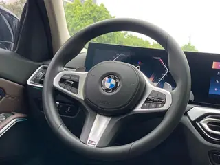 BMW 3 Series 2023 325i M Sports suit interior photo 19 BMW 3 Series 2023 325i M Sports suit interior photo 19