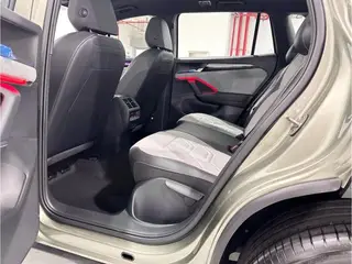 Volkswagen Tayron 2025 Tayron L 380TSI Four-wheel drive luxury Easy bag interior photo 13 Volkswagen Tayron 2025 Tayron L 380TSI Four-wheel drive luxury Easy bag interior photo 13
