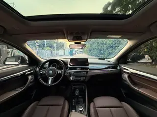 BMW X2 2023 sDrive25i M Sports Obsidian Night Edition interior photo 16 BMW X2 2023 sDrive25i M Sports Obsidian Night Edition interior photo 16