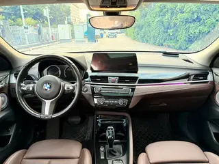 BMW X2 2023 sDrive25i M Sports Obsidian Night Edition interior photo 17 BMW X2 2023 sDrive25i M Sports Obsidian Night Edition interior photo 17