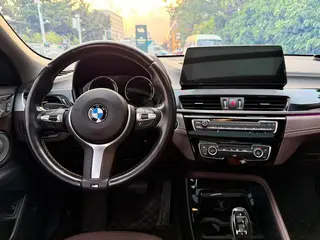 BMW X2 2023 sDrive25i M Sports Obsidian Night Edition interior photo 18 BMW X2 2023 sDrive25i M Sports Obsidian Night Edition interior photo 18