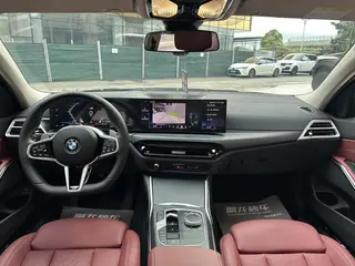 BMW 3 Series 2025 325Li M Ensemble de sport intérieur photo 11