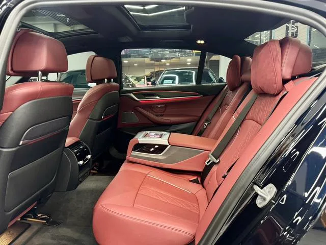 BMW 5 Series 2022 530Li Premium Class M Sports suit exterior photo 10 BMW 5 Series 2022 530Li Premium Class M Sports suit exterior photo 10