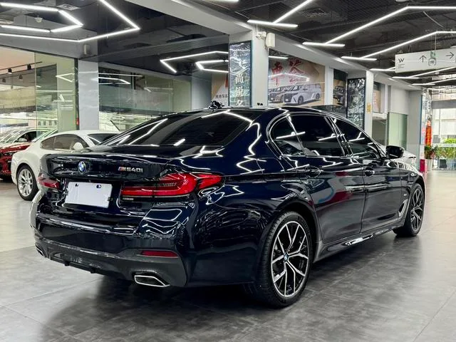 BMW 5 Series 2022 530Li Premium Class M Sports suit interior photo 13 BMW 5 Series 2022 530Li Premium Class M Sports suit interior photo 13