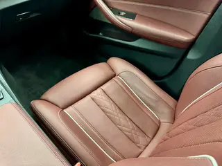 BMW 5 Series 2022 530Li Premium Class M Sports suit interior photo 19 BMW 5 Series 2022 530Li Premium Class M Sports suit interior photo 19