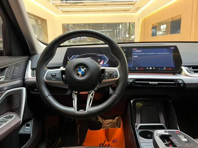 BMW X1 2023 sDrive25Li M Sports suit exterior photo 6 BMW X1 2023 sDrive25Li M Sports suit exterior photo 6