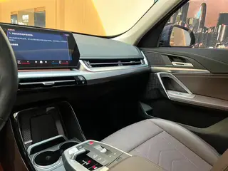 BMW X1 2023 sDrive25Li M Sports suit interior photo 14 BMW X1 2023 sDrive25Li M Sports suit interior photo 14