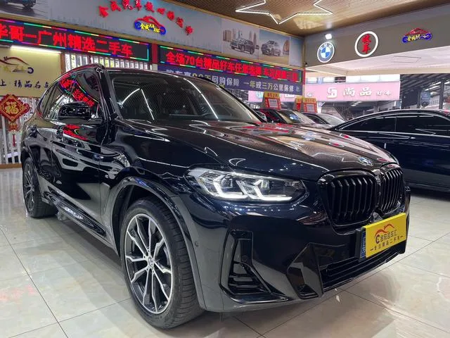 BMW X3 2023 xDrive30i Líder M Traje de noche Yao exterior foto 3 BMW X3 2023 xDrive30i Líder M Traje de noche Yao exterior foto 3