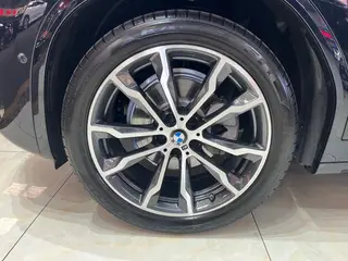 BMW X3 2023 xDrive30i Líder M Traje de noche Yao exterior foto 8 BMW X3 2023 xDrive30i Líder M Traje de noche Yao exterior foto 8