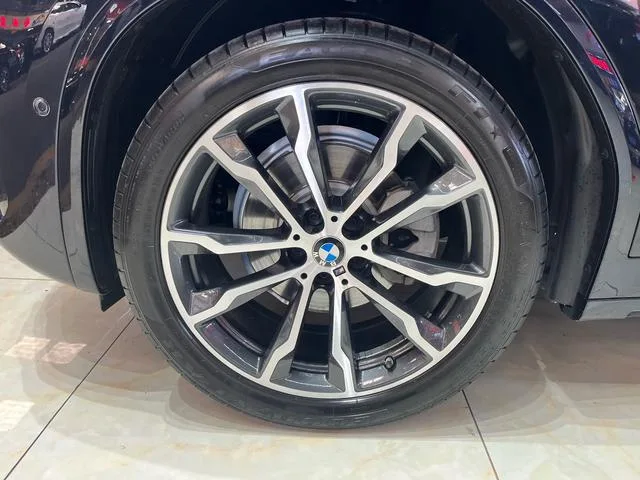 BMW X3 2023 xDrive30i Líder M Traje de noche Yao exterior foto 8 BMW X3 2023 xDrive30i Líder M Traje de noche Yao exterior foto 8